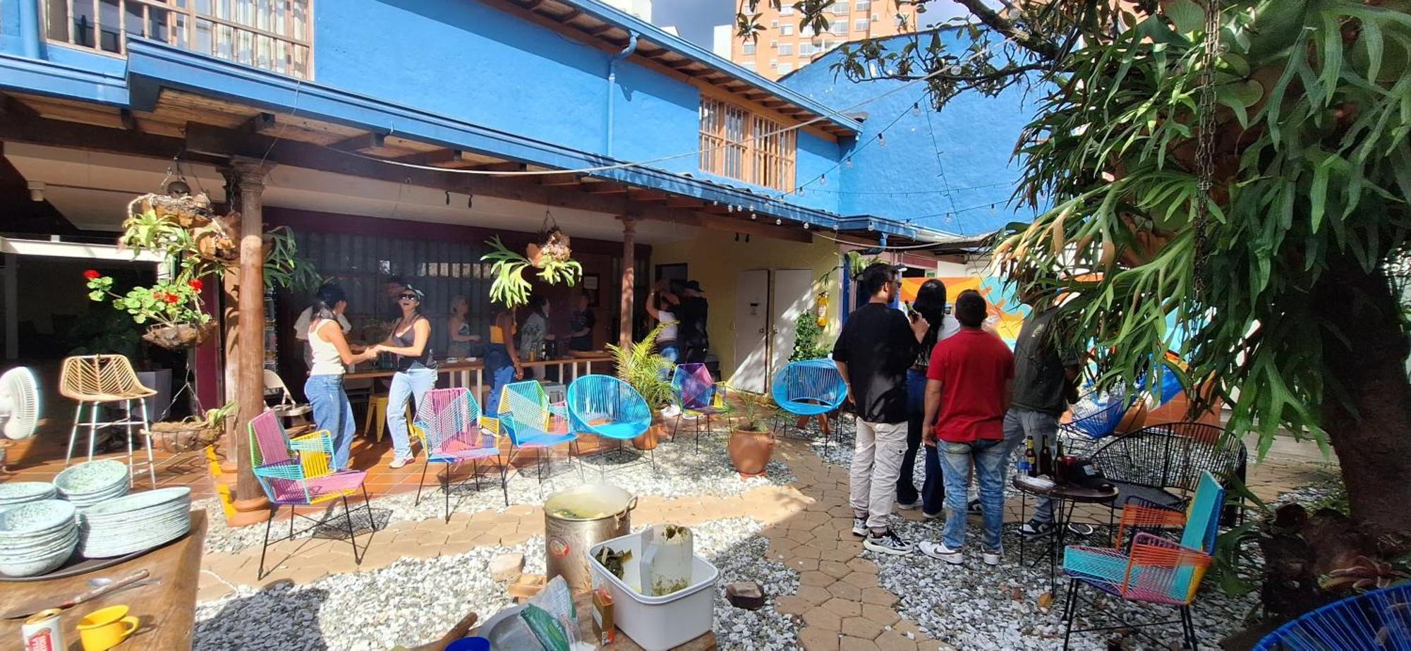 Yolo Hostel Medellín Esterno foto